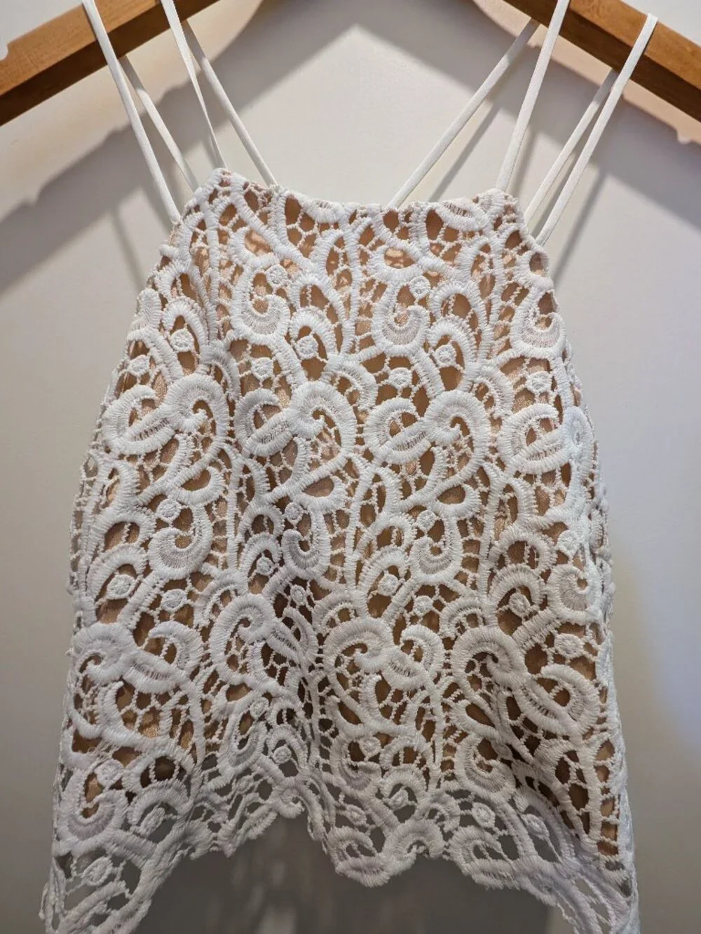 DO+BE Lace-Covered Top & Shorts Set Size M